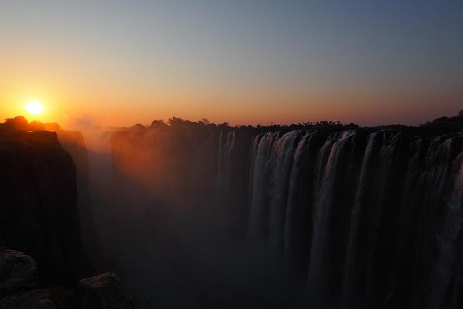 6-day Hwange, Chobe & Victoria Falls Combo - Day 6: Airport transfer and an early finish