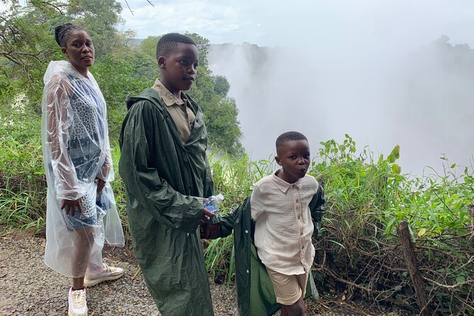 Bulawayo to Victoria Falls Transfers - The driver can shape the whole experience
