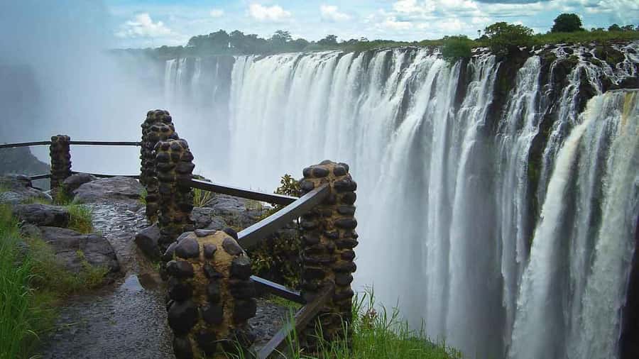 From Kasane: Victoria Falls Day Trip (Zimbabwe side) - Devil’s Cataract and the first falls viewpoints