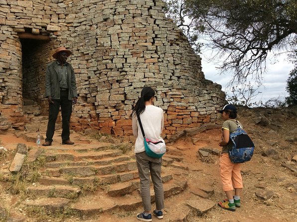 Great Zimbabwe Ruins Tour from Bulawayo with Picnic Lunch ! - Arriving at the Great Zimbabwe National Monument