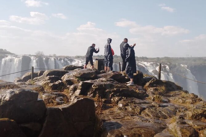 Guided Tour of the Falls - The 8:00 am start is one of the tour’s best features