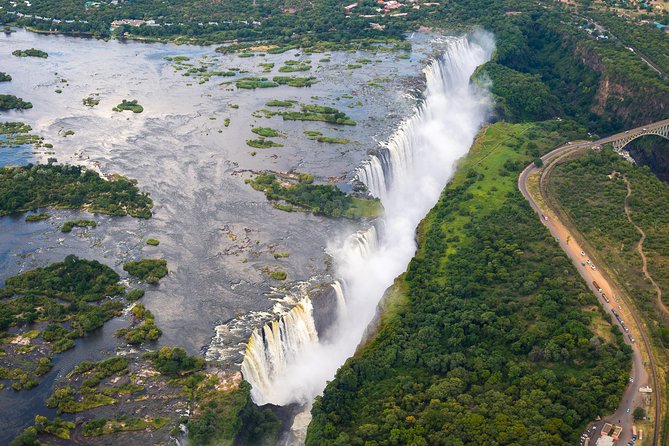 Helicopter Scenic Flight over Victoria Falls 25-27 Minutes Game - What the 25 to 30 minute flight includes