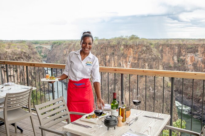 Lookout Cafe Lunch In Victoria Falls - Choosing your table and timing