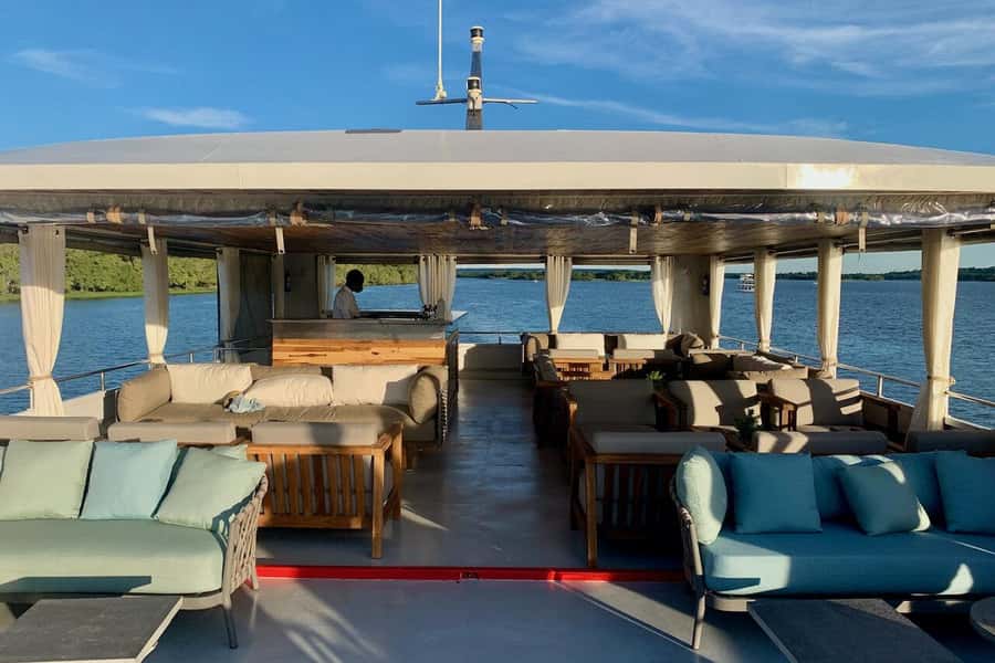Luxury Sunset Dinner Cruise with 4-Course Meal - A slow cruise through river islands and park country