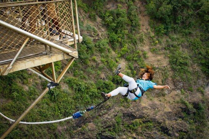 Shearwater Bungee Jump Victoria Falls Bridge - The price and what you receive
