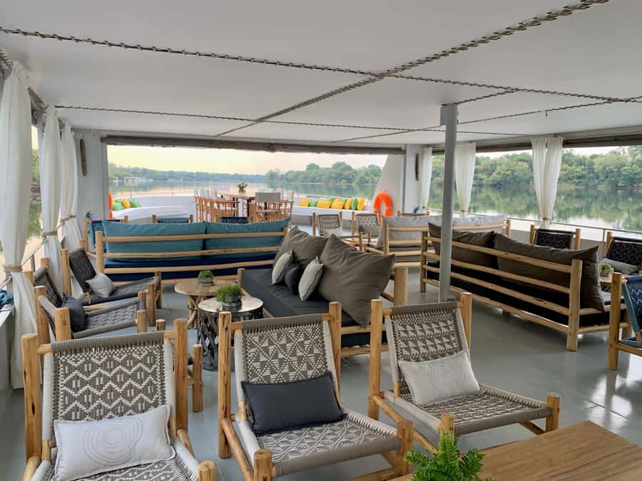 Victoria Falls: 2-Hour Luxury Zambezi River Sunset Cruise - Hotel pickup and arrival at the river