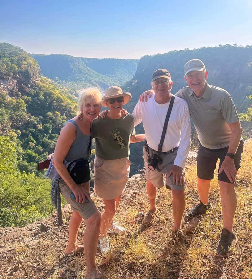 Victoria Falls: Batoka Gorge Hike & Sunset Dinner - Drinks included with the sunset meal