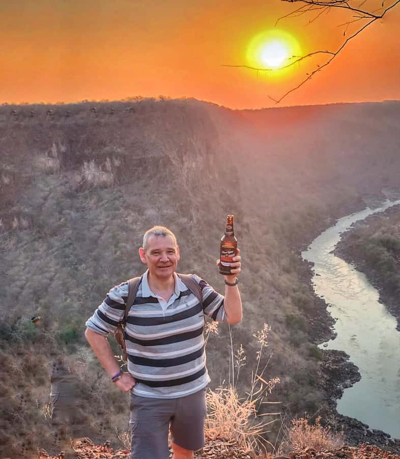 Victoria Falls: Batoka Gorge Hike & Sunset Dinner - Who should book this gorge dinner