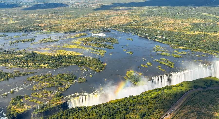 Victoria Falls:Explore the Zambezi Helicopter Experience - The return over Victoria Falls town
