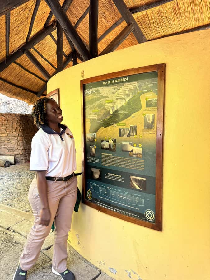 Victoria Falls: Guided Tour of the Victoria Falls - The real cost: $32 plus the park fee