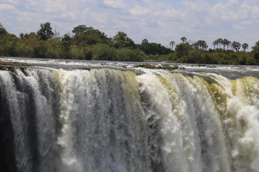 Victoria Falls Guided Tour with High Tea - The three-hour walk around Victoria Falls