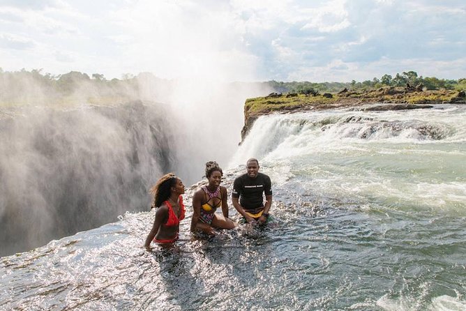 Victoria Falls Private Guided Tour - Walking the rainforest from point 1 to point 16