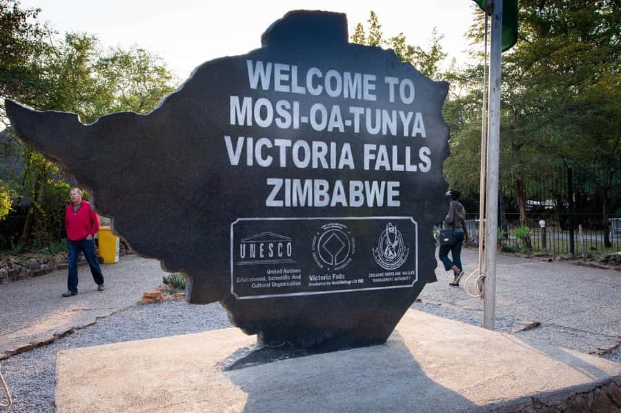 Victoria Falls: Private Guided Tour of the Falls - The walking safari through Victoria Falls Rainforest