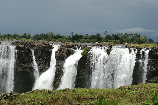 Victoria Falls : Scenic Day Tour, Lunch & Helicopter Flight - What to bring and what to expect