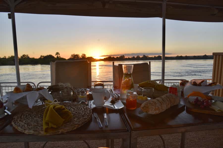 Victoria Falls: Sunrise Cruise on the Zambezi River - Key points to know before booking