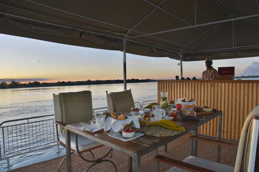 Victoria Falls: Sunrise Cruise on the Zambezi River - Should you book the sunrise cruise?
