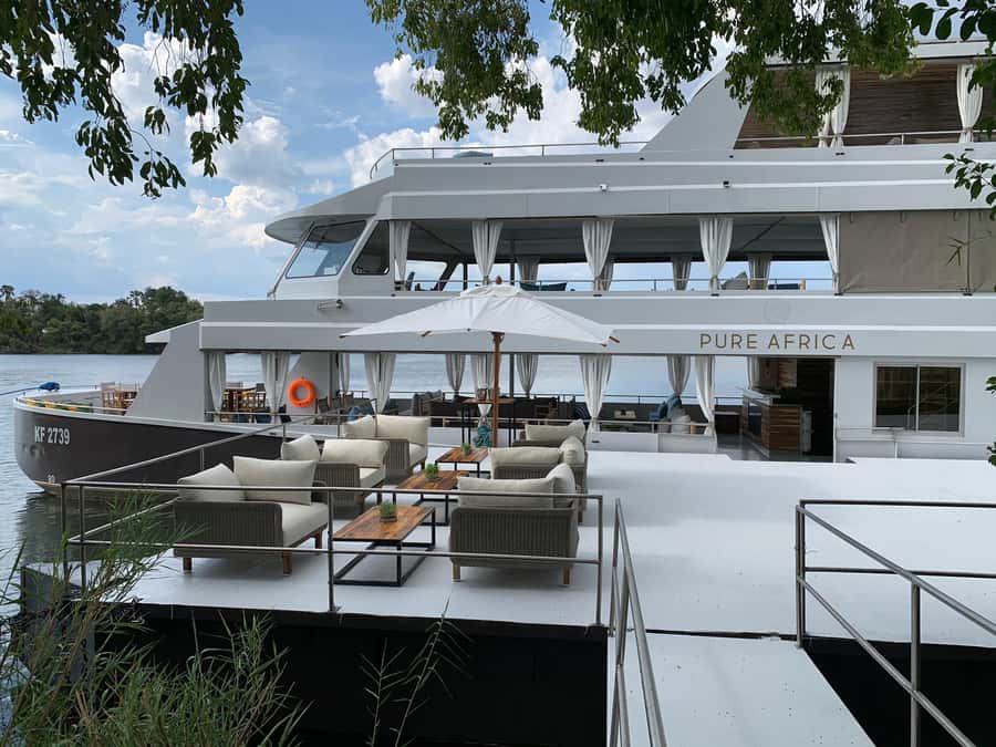 Victoria Falls: Sunset Cruise and Dinner at The Eatery - Who should book this experience?