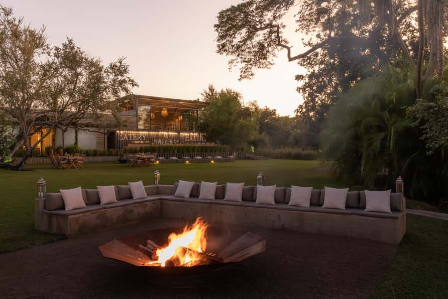 Victoria Falls: The Eatery Dinner Experience - Key points to know before booking