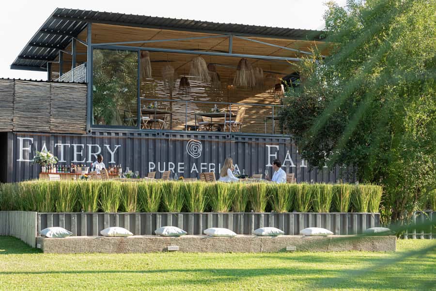 Victoria Falls: The Eatery Lunch Experience - Food, local produce, and realistic expectations