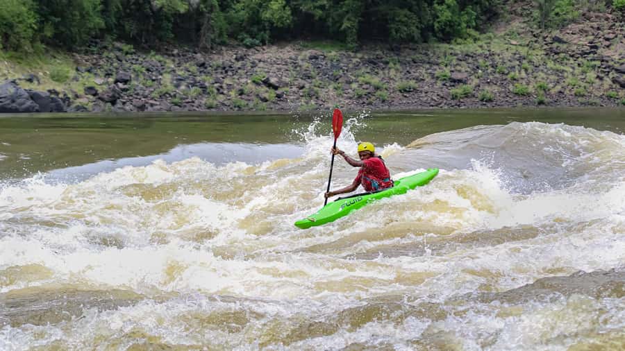 Victoria Falls: Whitewater Rafting Experience - What to pack and wear