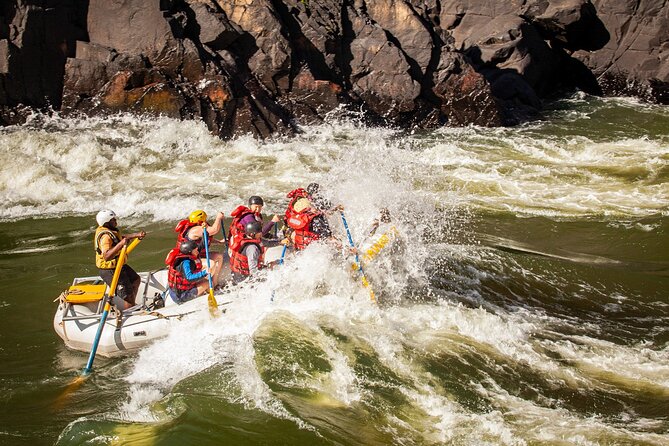 Whitewater Rafting on the Zambezi River from Victoria Falls - What the $139 price really covers