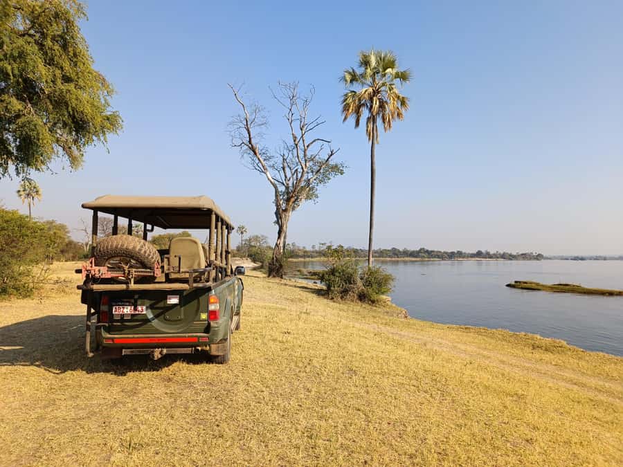 Zambezi National Park Private Wildlife Safari (4 - 10 hours) - How the seasons change the safari