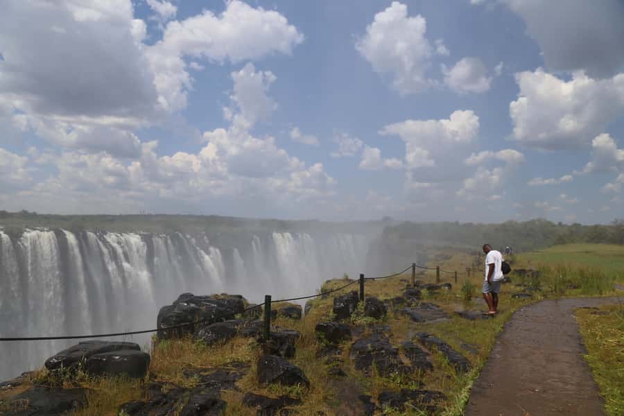 Zimbabwe & Zambia: Guided Tour of the Falls from Both Sides - Who will get the most from this tour