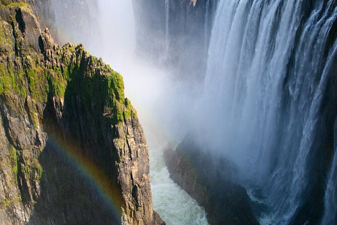 Zimbabwe & Zambia side Private Guided Tour of the Falls - The Zimbabwe side and its powerful first views