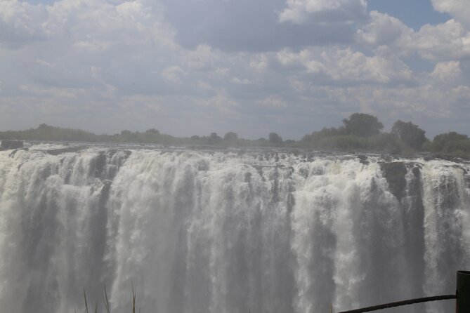 Zimbabwe & Zambia side Private Guided Tour of the Falls - Who will get the most from this tour