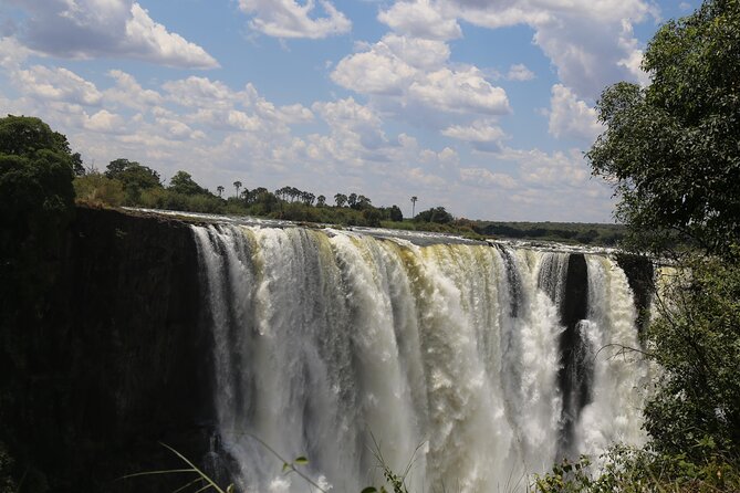 Zimbabwe & Zambia side Private Guided Tour of the Falls - Should you book this Victoria Falls tour?