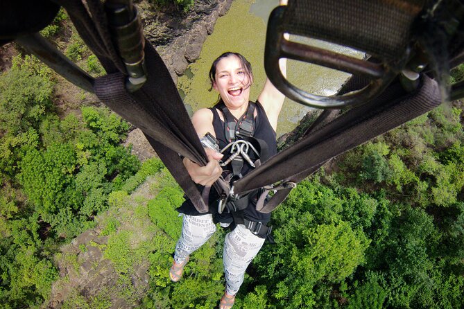 Zipline (Zimbabwe) - The jump over Batoka Gorge
